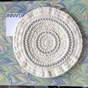 NWT GANNI luxury egret white crochet w silver beret hat